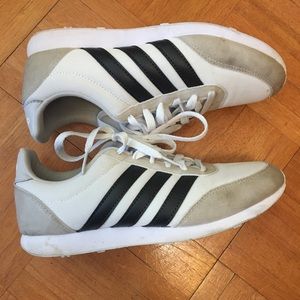 Adidas Sneakers